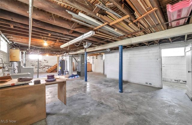 3706 Woodway Avenue, Parma, OH 44134