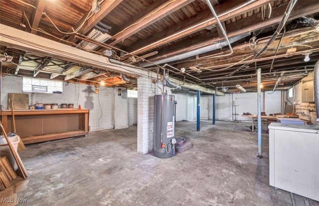 3706 Woodway Avenue, Parma, OH 44134