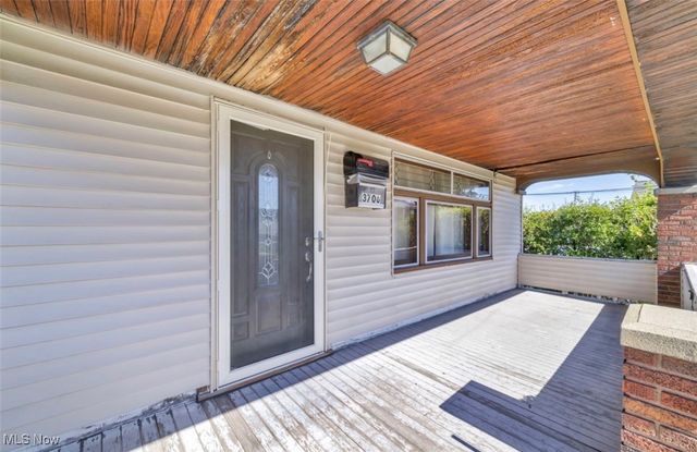 3706 Woodway Avenue, Parma, OH 44134