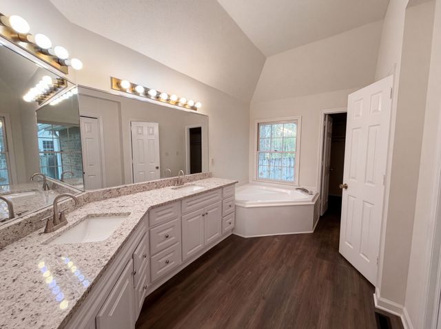 227 Longwood Ln, Clarksville, TN 37043