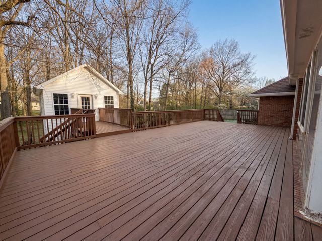 227 Longwood Ln, Clarksville, TN 37043