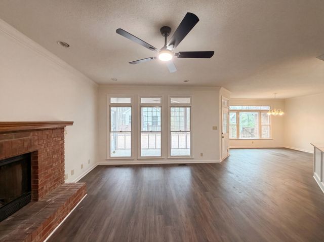 227 Longwood Ln, Clarksville, TN 37043