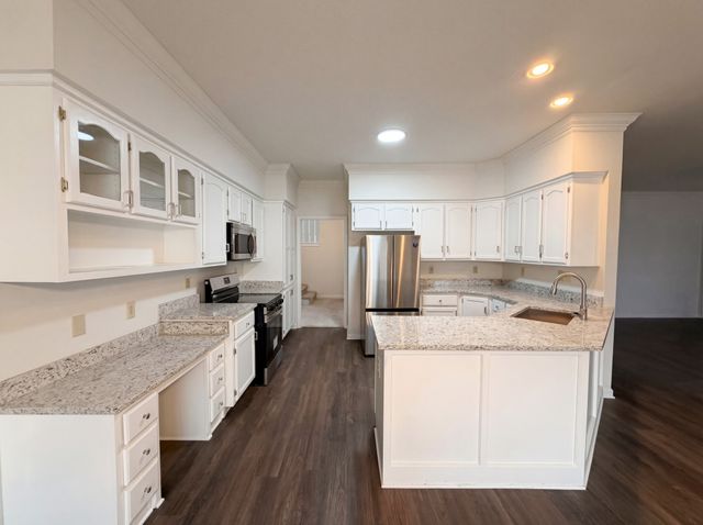 227 Longwood Ln, Clarksville, TN 37043