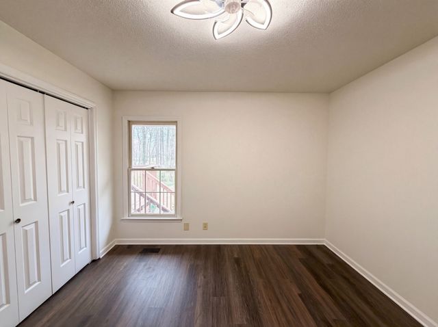 227 Longwood Ln, Clarksville, TN 37043