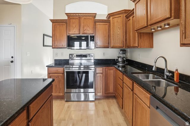 14820 S GRANITE RIDGE LN, Draper, UT 84020