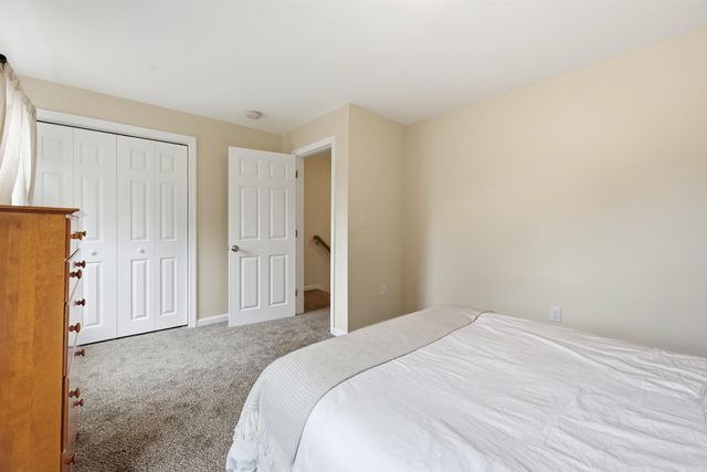 107 Franklin Street Ext Unit 8, Derry, NH 03038