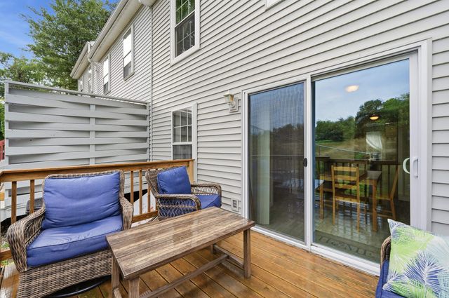 107 Franklin Street Ext Unit 8, Derry, NH 03038