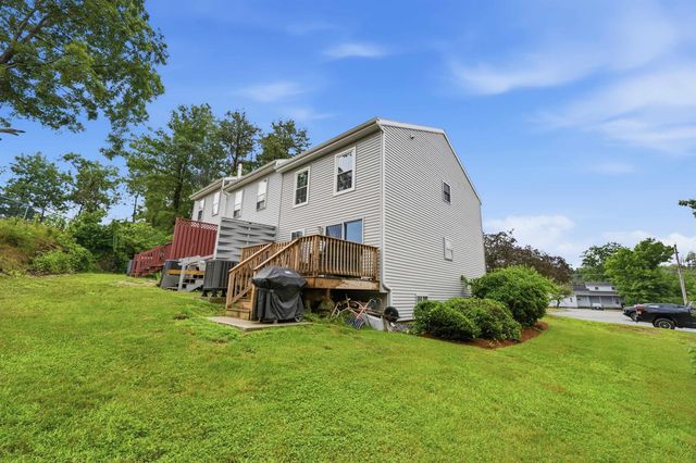 107 Franklin Street Ext Unit 8, Derry, NH 03038