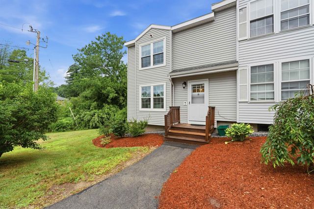 107 Franklin Street Ext Unit 8, Derry, NH 03038