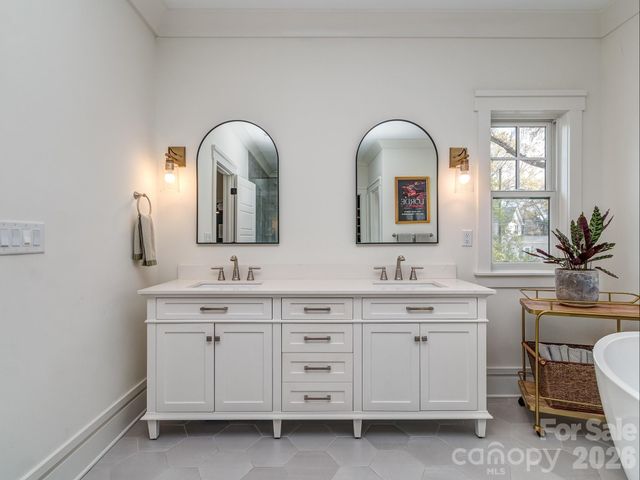 2622 Duncan Avenue, Charlotte, NC 28205