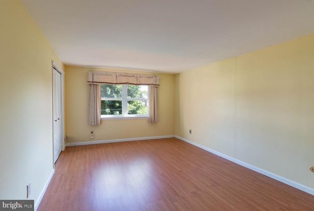 6835 MARTINS MILL RD, Philadelphia, PA 19111