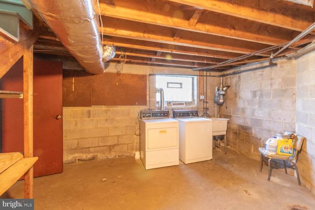 6835 MARTINS MILL RD, Philadelphia, PA 19111