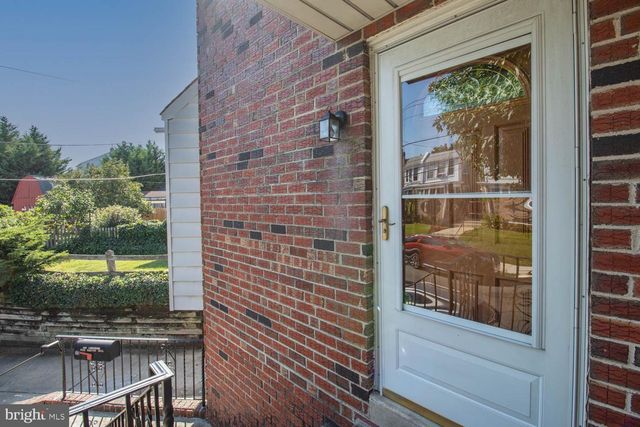 6835 MARTINS MILL RD, Philadelphia, PA 19111