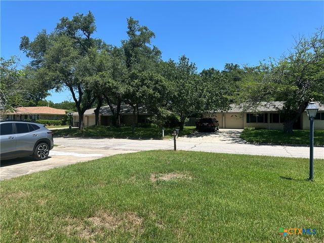 3305 Chisholm Trail, Temple, TX 76504