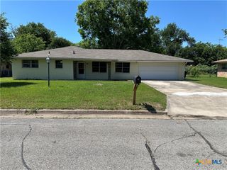 3305 Chisholm Trail, Temple, TX 76504