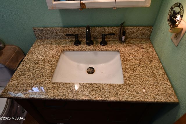 653 E Border Road, Bisbee, AZ 85603