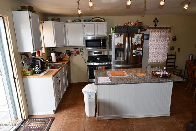 653 E Border Road, Bisbee, AZ 85603