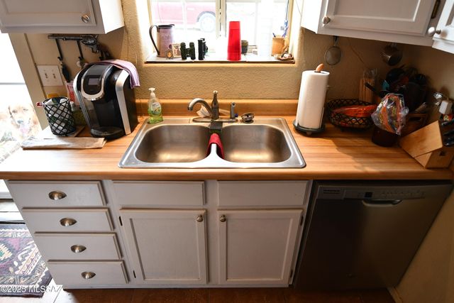 653 E Border Road, Bisbee, AZ 85603