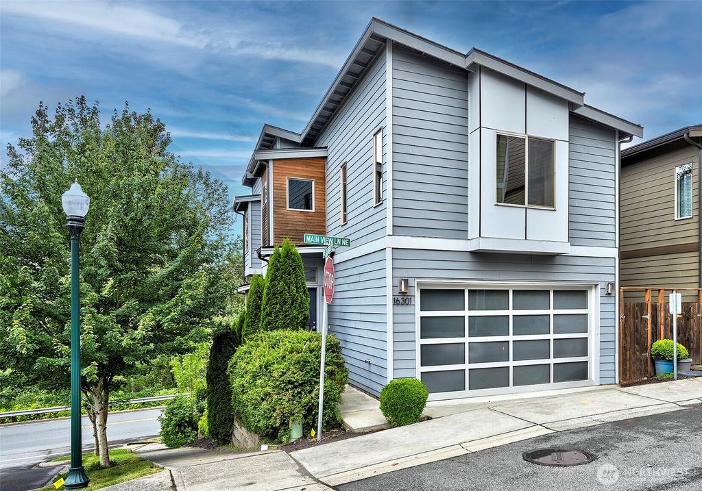 16301 Main View Lane NE, Duvall, WA 98019