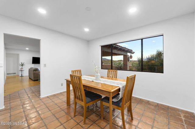 5102 N Camino De La Cumbre, Tucson, AZ 85750