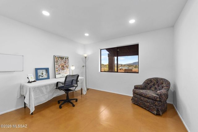 5102 N Camino De La Cumbre, Tucson, AZ 85750