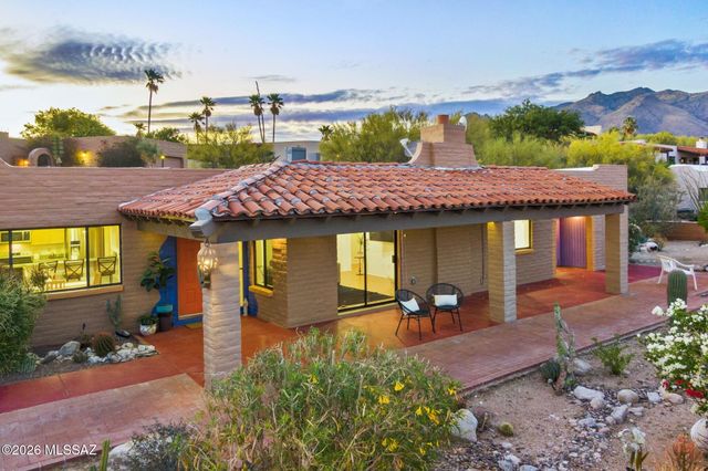 5102 N Camino De La Cumbre, Tucson, AZ 85750