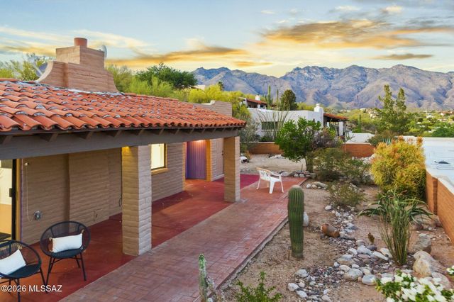 5102 N Camino De La Cumbre, Tucson, AZ 85750