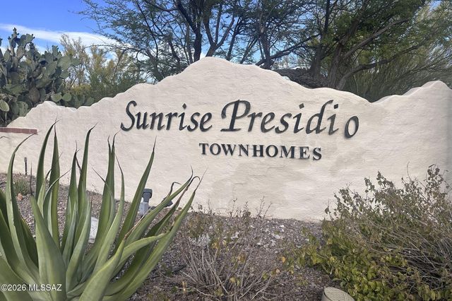 5102 N Camino De La Cumbre, Tucson, AZ 85750