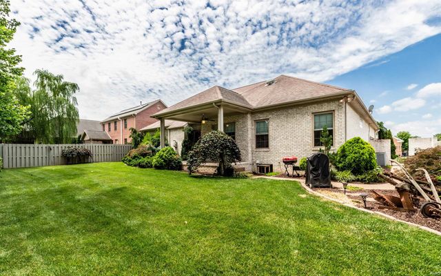 4630 Fieldcrest Place, Newburgh, IN 47630