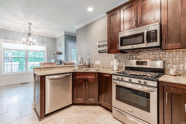 4630 Fieldcrest Place, Newburgh, IN 47630