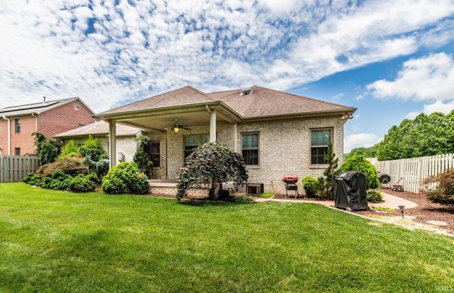 4630 Fieldcrest Place, Newburgh, IN 47630