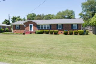 136 Bel Aire Dr, Winchester, TN 37398
