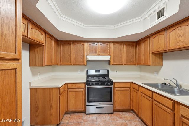 7536 LE CONTE Drive, El Paso, TX 79912