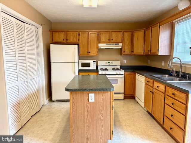 107 TRADE WIND LN, Winchester, VA 22602