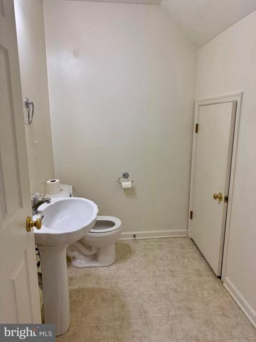 107 TRADE WIND LN, Winchester, VA 22602