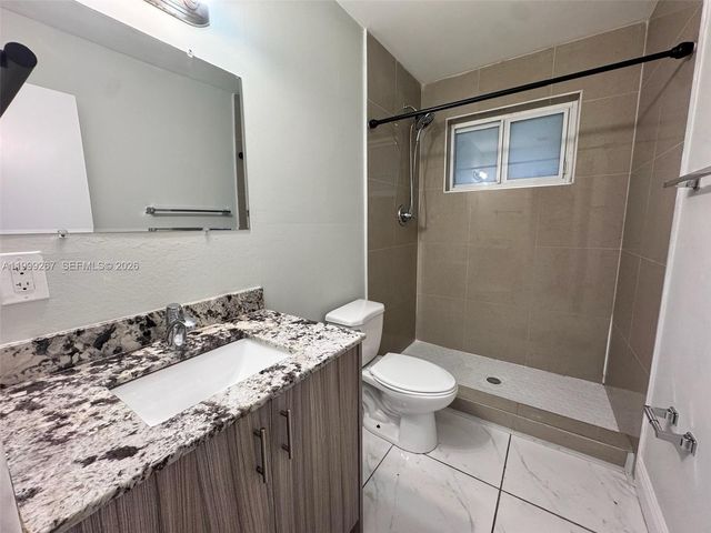 206 NW 5th Ave, Dania Beach, FL 33004