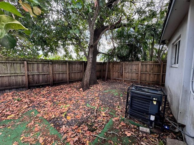 206 NW 5th Ave, Dania Beach, FL 33004