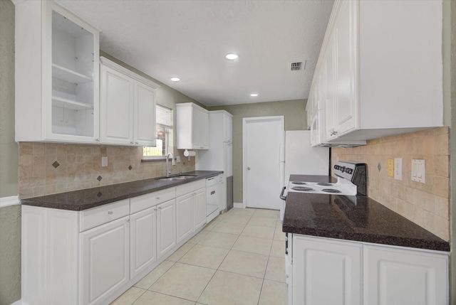 6315 Rustygate Drive, Spring, TX 77373