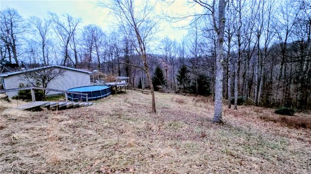 168 Kinderhook Ridge Road, Newport, OH 45768