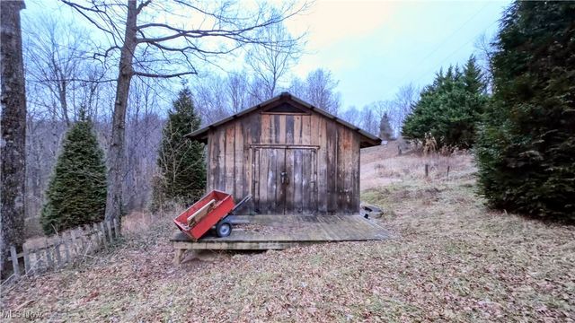 168 Kinderhook Ridge Road, Newport, OH 45768