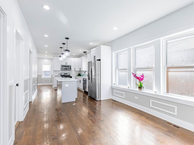 7755 S Wolcott Avenue, Chicago, IL 60620