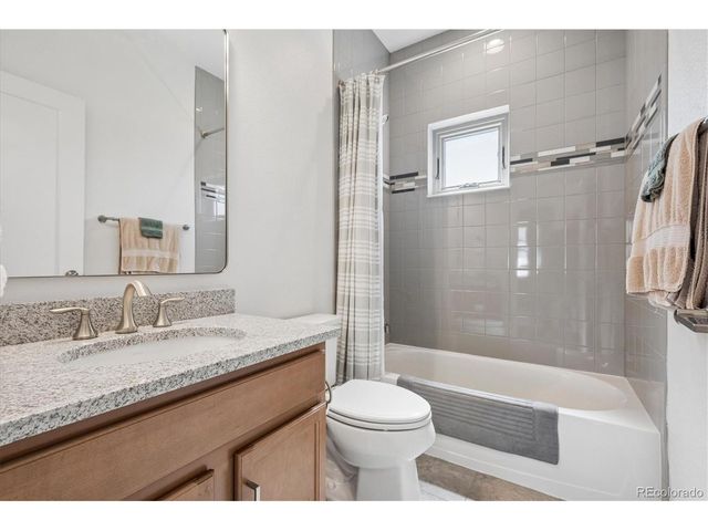 11399 E 25th Dr, Aurora, CO 80010