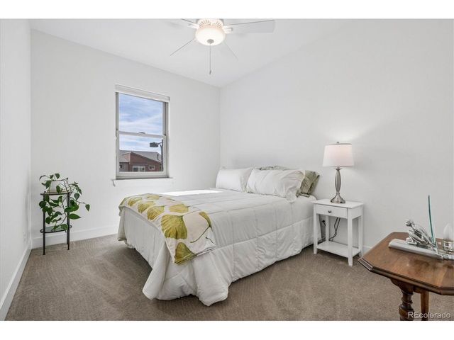 11399 E 25th Dr, Aurora, CO 80010