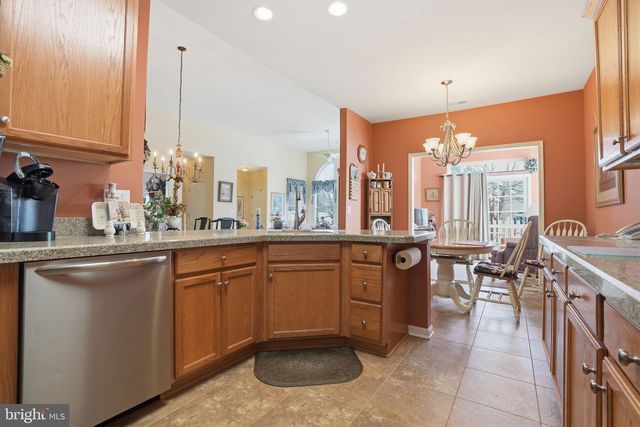 9 LEGACY OAKS DR, Richboro, PA 18954