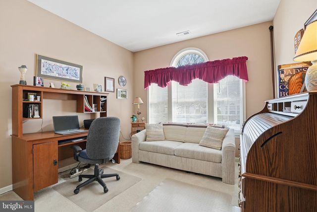 9 LEGACY OAKS DR, Richboro, PA 18954