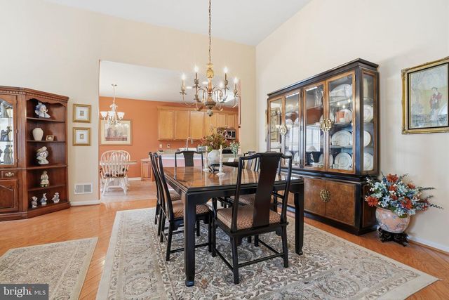 9 LEGACY OAKS DR, Richboro, PA 18954