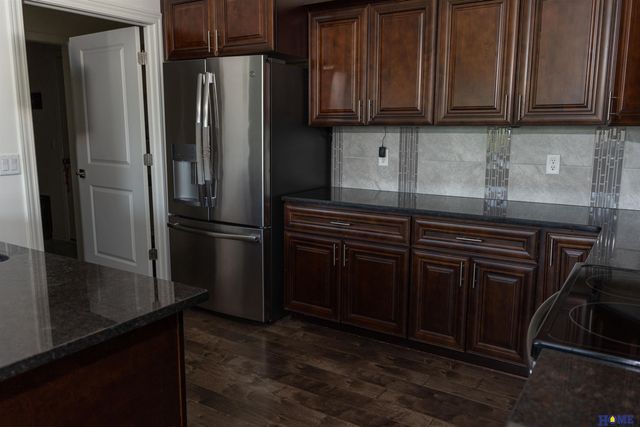 7535 Tavin Drive, Lincoln, NE 68516