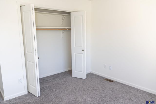 7535 Tavin Drive, Lincoln, NE 68516