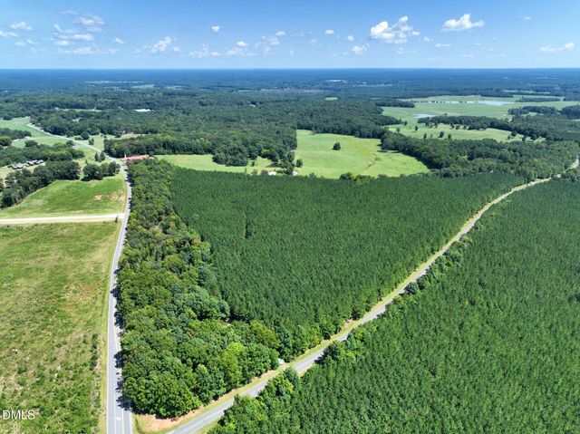 4093 Nc Highway 42 Road, Goldston, NC 27252