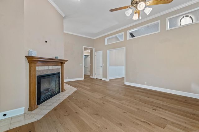 10 Balenciaga Way, Hot Springs Village, AR 71909